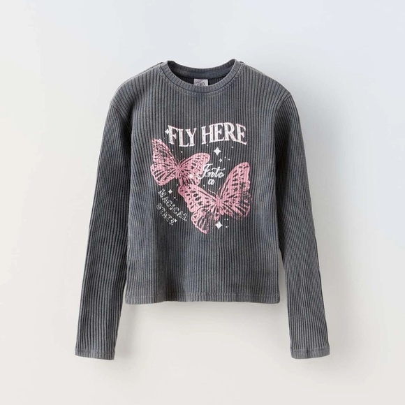 ✨SALE✨ ZARA ROCK RIB T-SHIRT
✨SALE✨ - Picture 1 of 5